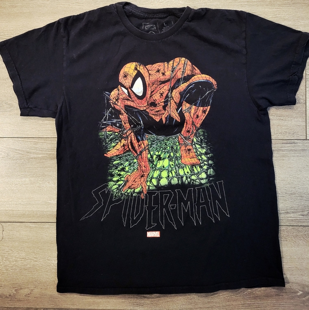 Marvel Spiderman Retro/Emo Graphic, Black T-shirt Large